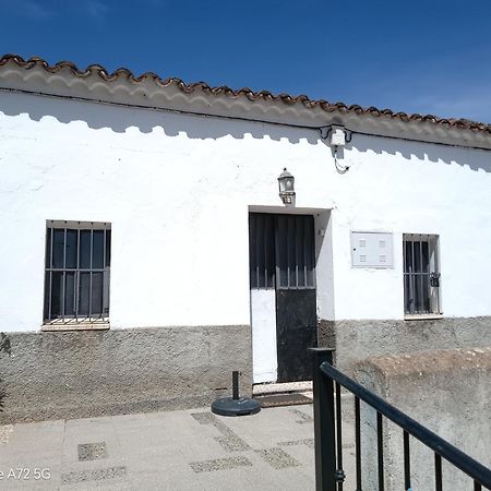 La Casita En La Alcornocosa -Sevilla Luaran gambar